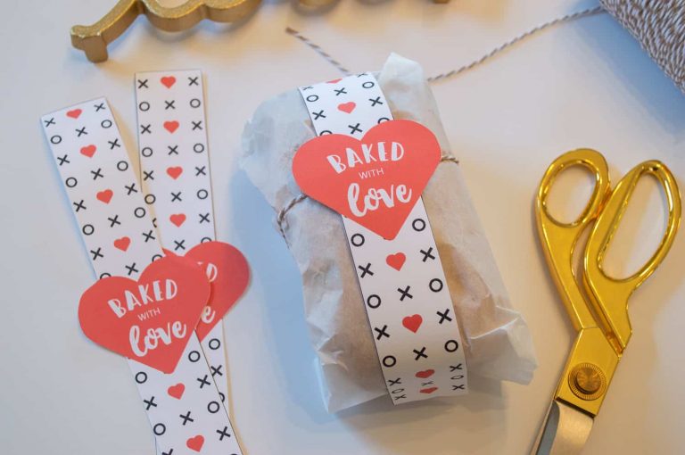 Download this free "Baked with Love" mini bread loaf wrap