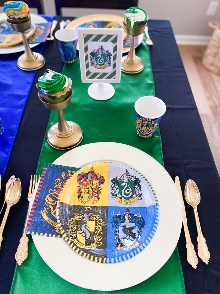 Slytherin table setting
