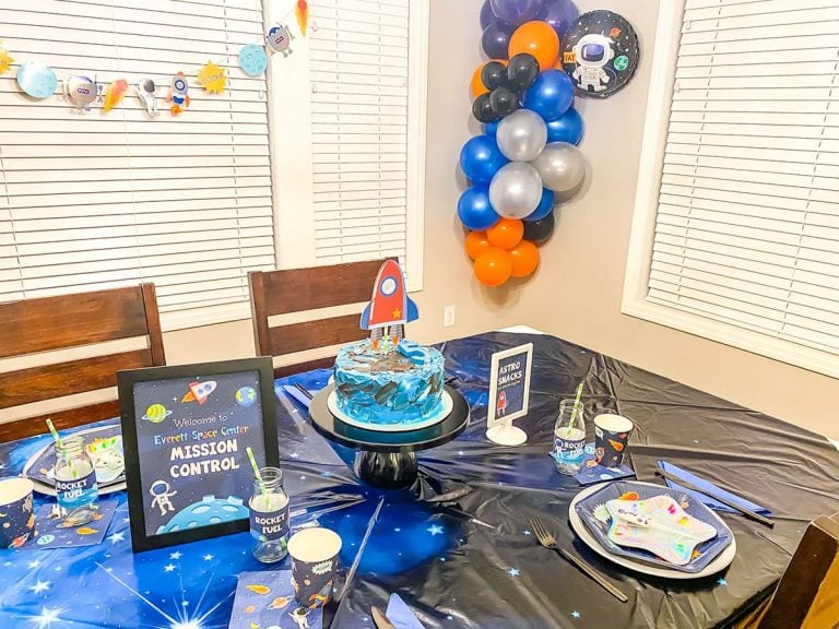 Blast off! Outer Space Birthday Party Ideas