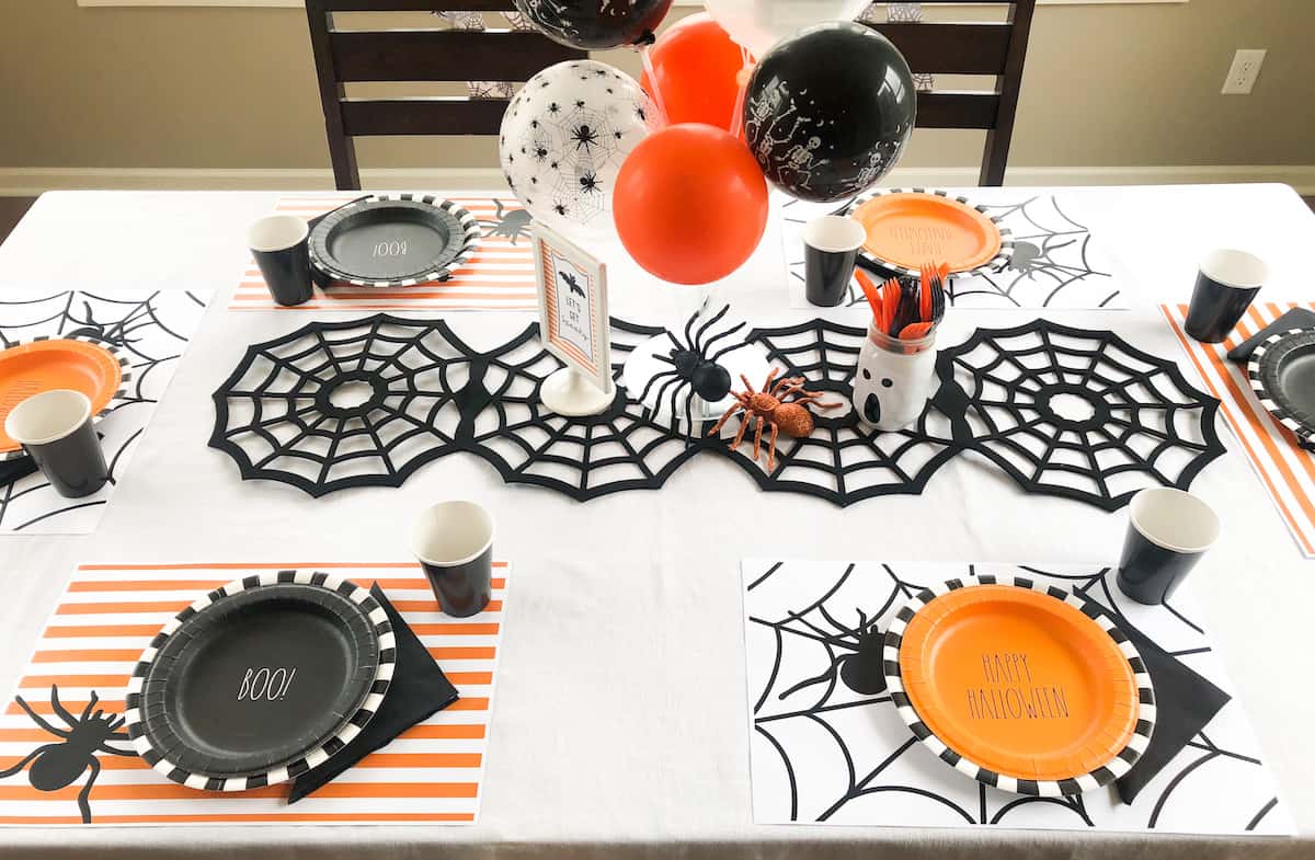 Halloween party table ideas