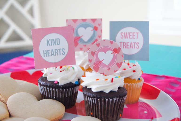 Sweet Treats, Kind Hearts: Valentine’s Day Play Date Grab these free printable cupcake toppers from elvamdesign.com