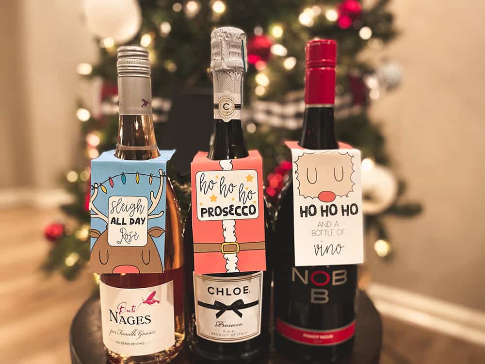 free Christmas wine hang tags